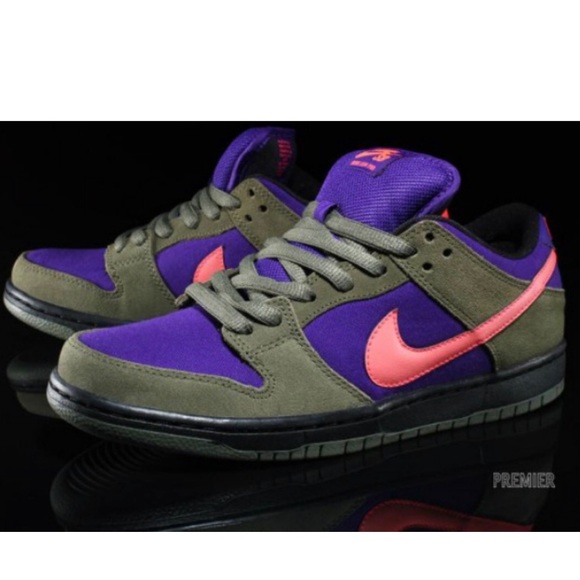 nike dunk sb low olive atomic red